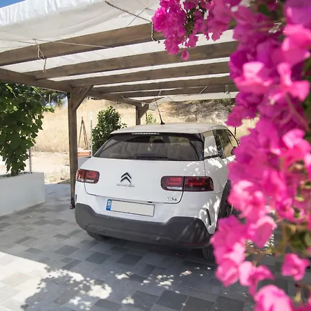 شقة Sunny Loutraki Is A Modern With Views Of The Bay And Mountains With Private Parking لوتراكي